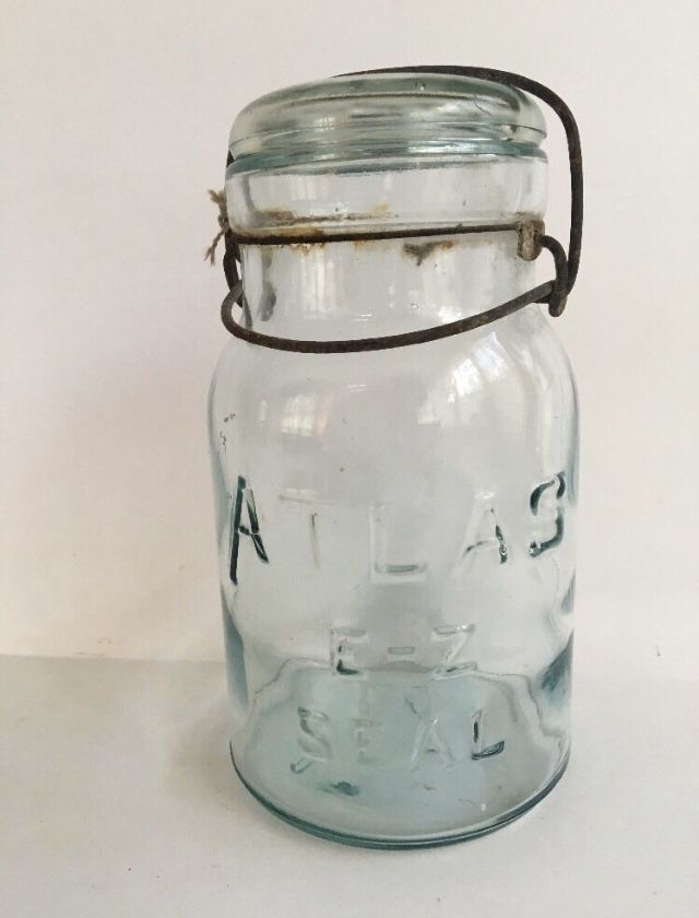 Vintage Atlas EZ Seal Quart Jar With Wire Bail