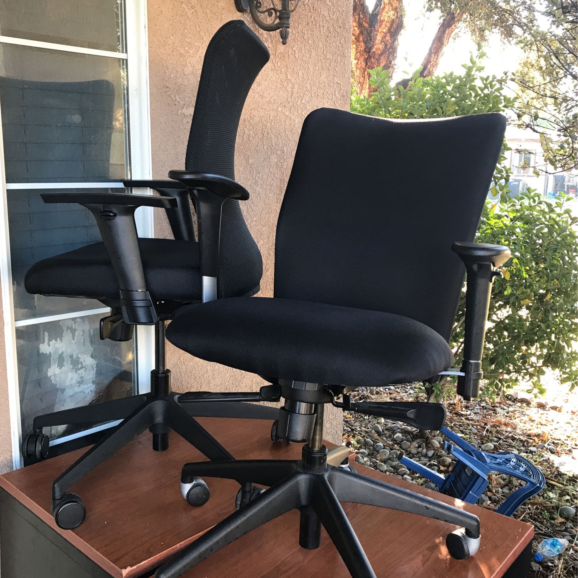 OFFICE CHAIR  USED IN GOOD CONDITION $40.00 EACH ONE