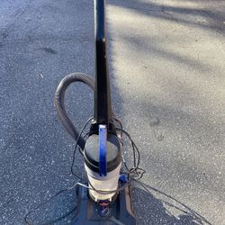 Bissell Vacuum cleaner