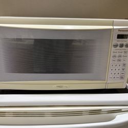 Panasonic Microwave Oven,  Large Capacity