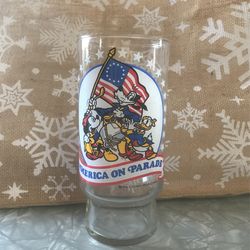 Bicentennial America On Parade Coke Glasses