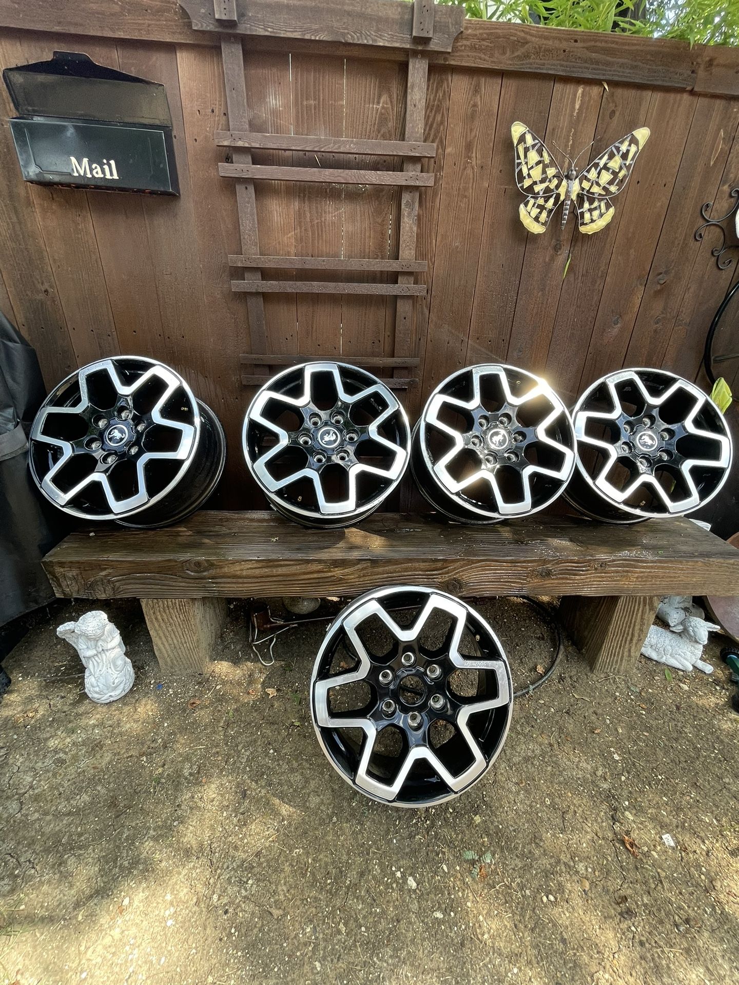 5) 18” FORD BRONCO RIMS