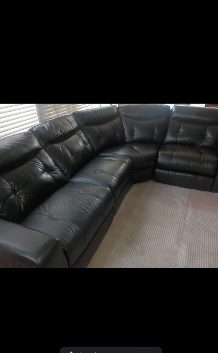 SECTIONAL GENUINE LEATHER RECLINER ELECTRIC ⚡ BLACK COLOR.. DELIVERY SERVICE AVAILABLE 🚚💥🚚