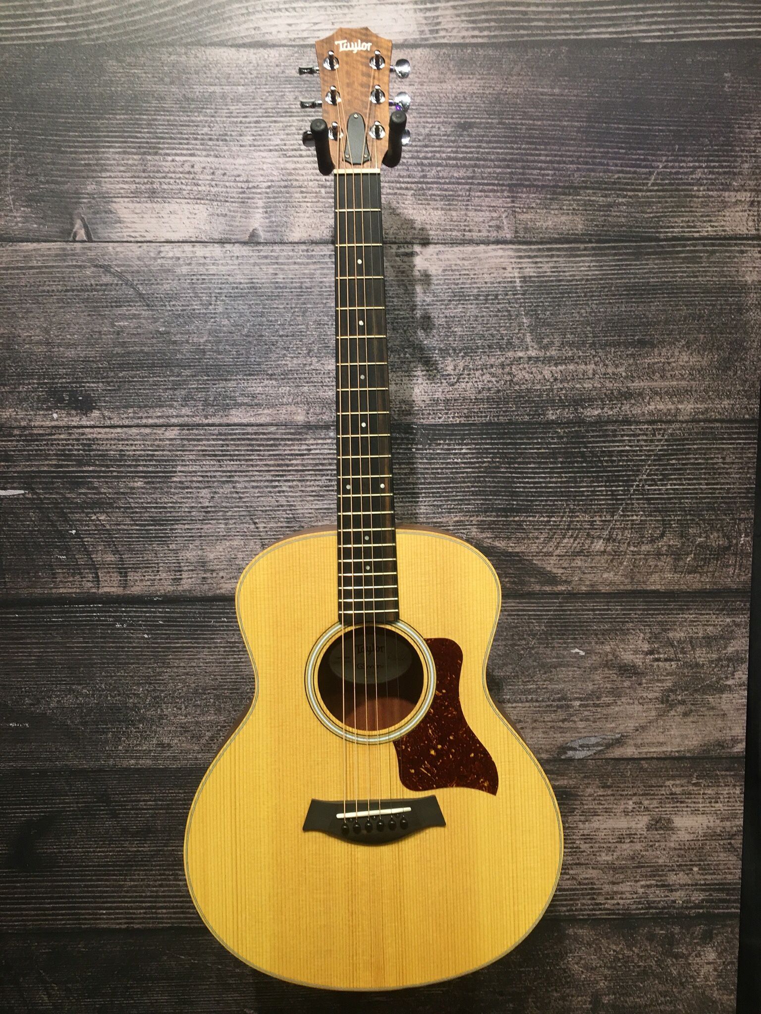 Taylor GS Mini-E Walnut Guitar 