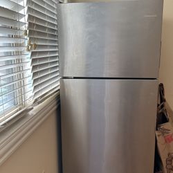 Amana Refrigerator 