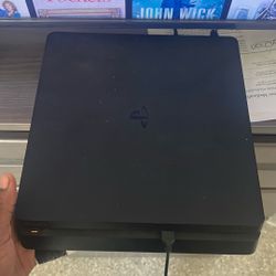 PS4 Slim