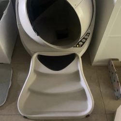 Litter Robot 3 With FREE Ramp and Litter Gate!