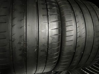 Tengo estas 2 llantas 325/30ZR19 MICHELÍN PILT SPORT 4S