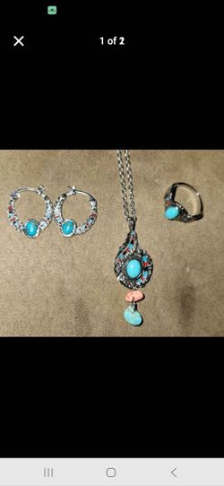 Turquoise & Silver Tone Jewelry Set