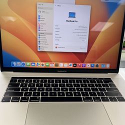 2019 Macbook Pro 15 Inch, 256 Gb 16 Gb  Ram Touch Bar/Touch Id