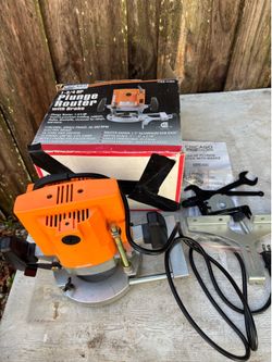 Plunge router