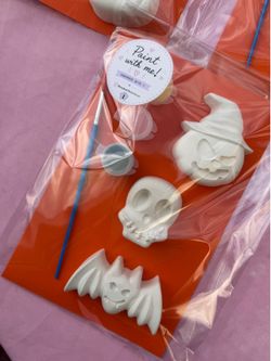 Halloween paint your own plaster kits / party favors / kids craft