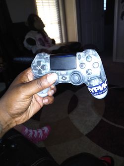 PS4 controller