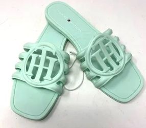 Tommy Hilfigure slides size 11