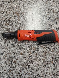 Milwaukee Cordless Ratchet Tool