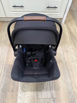 Nuna Infant Car Seat