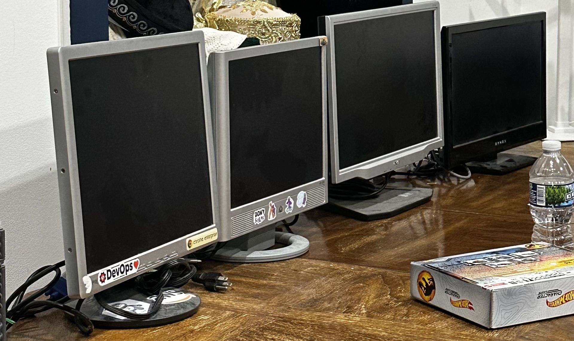 4 Monitors about 13 to 15 inch