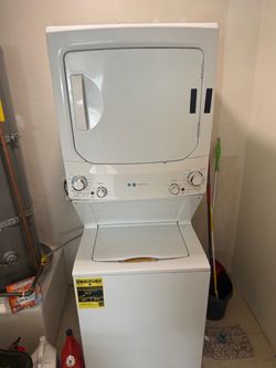 GE space saver gas dryer and washer unit