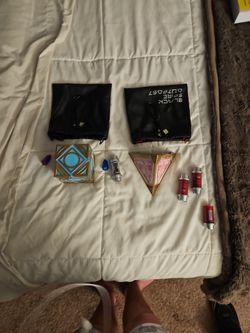 jedi and sith holocron from galaxy's edge