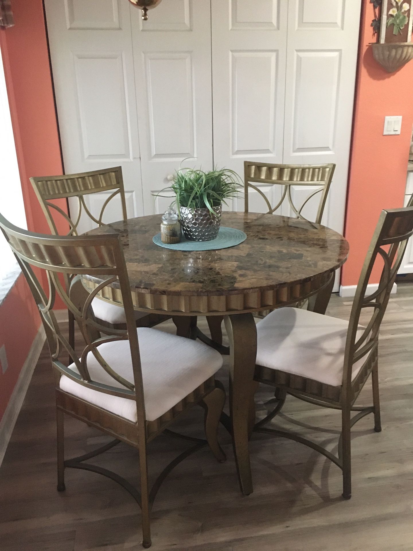 Kitchen Dining Table for Sale in Riviera Beach, FL OfferUp