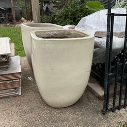16” Ceramic Cream Plant pot 