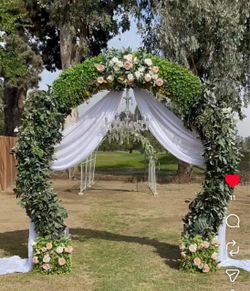 8ft round Wedding arch