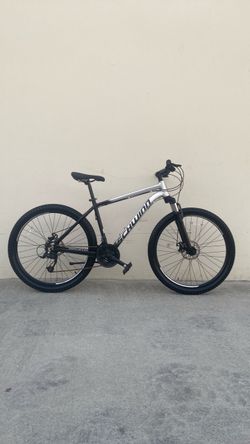 SCHWINN MOUNTAIN BIKE
