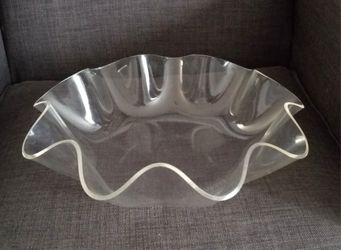 Vintage Acrylic Handkerchief Bowl.