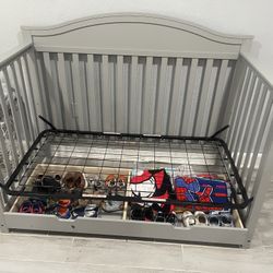 Baby Crib 