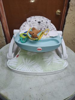FISHER PRICE SIT ME UP FLOOR SEAT WITH TRAY