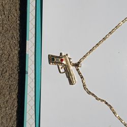 Gold Plates Chain And Gun Pendant 