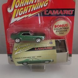 Johnny Lightning 