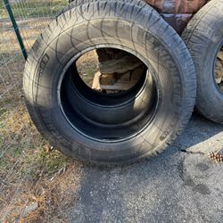Truck Tires 