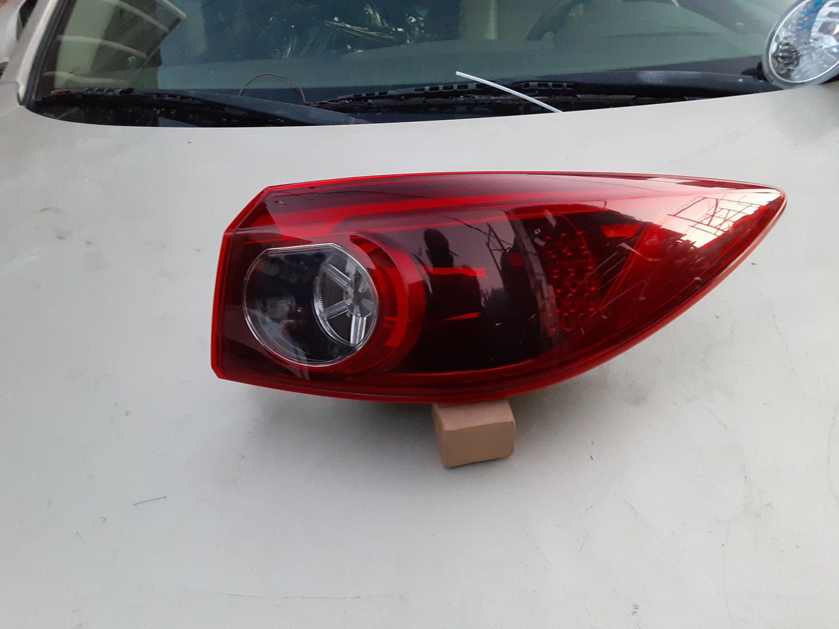 2014 2017 Mazda 3 sedan RH Right Passenger Side rear taillight LED OEM used 220-65027