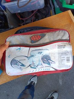 AAA Premium Traveler Road Kit