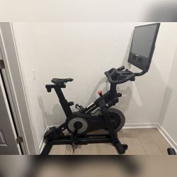 NordicTrack X24 Incline/Decline Bike, 24-inch HD Touchscreen - Like New