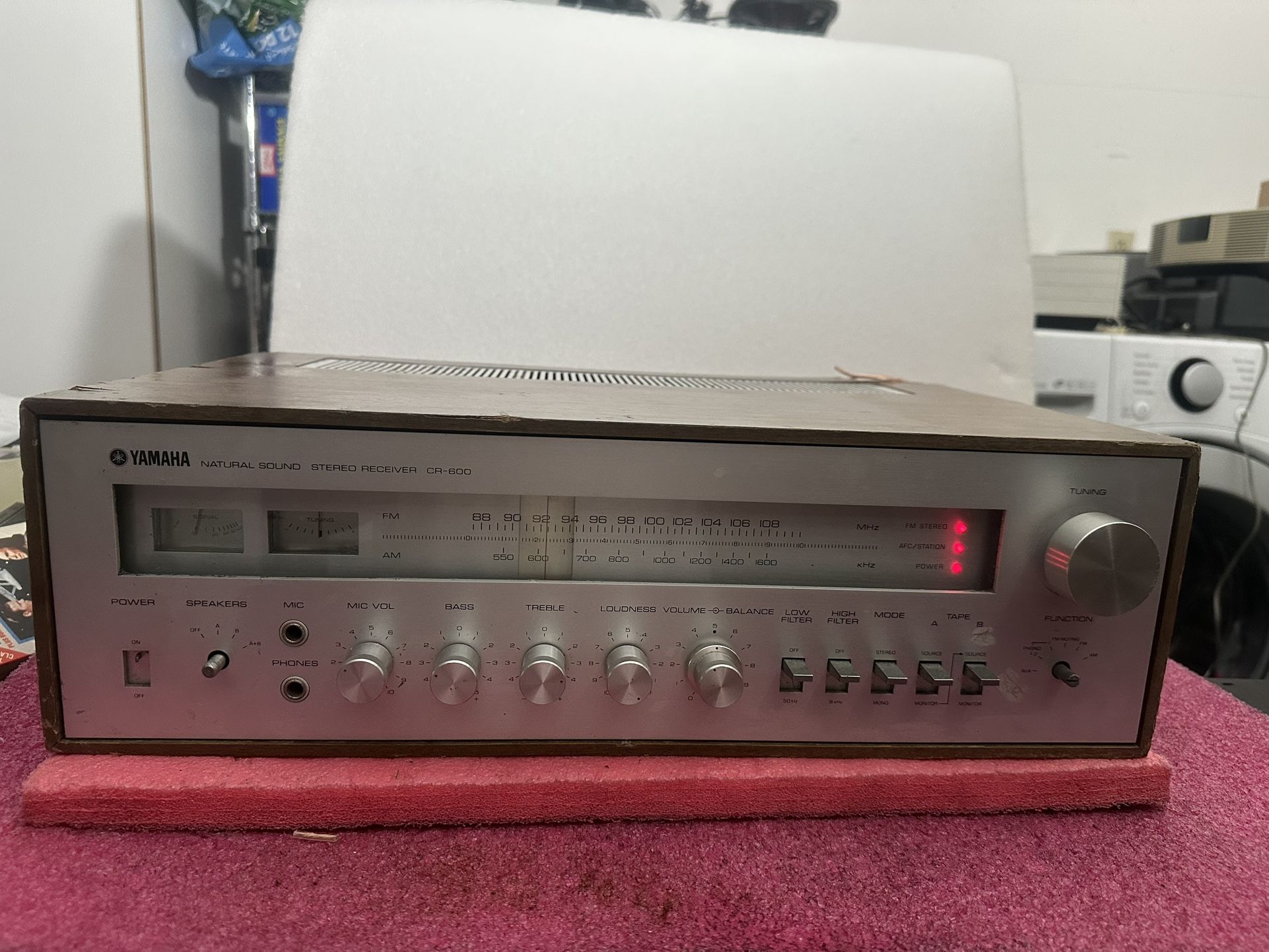 Vintage Yamaha CR-600 Natural Sound Receiver FOR PART OR REPAIR