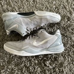 Nike Kobe 8 Wolf Grey Youth Size 7 Basketball Shoes Used Great Condition Rare