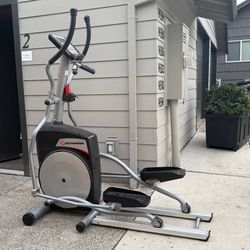 Schwinn 430 Elliptical Trainer
