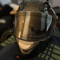 Sadici Strada Carbon Helmet