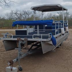 24 Ft PONTOON 