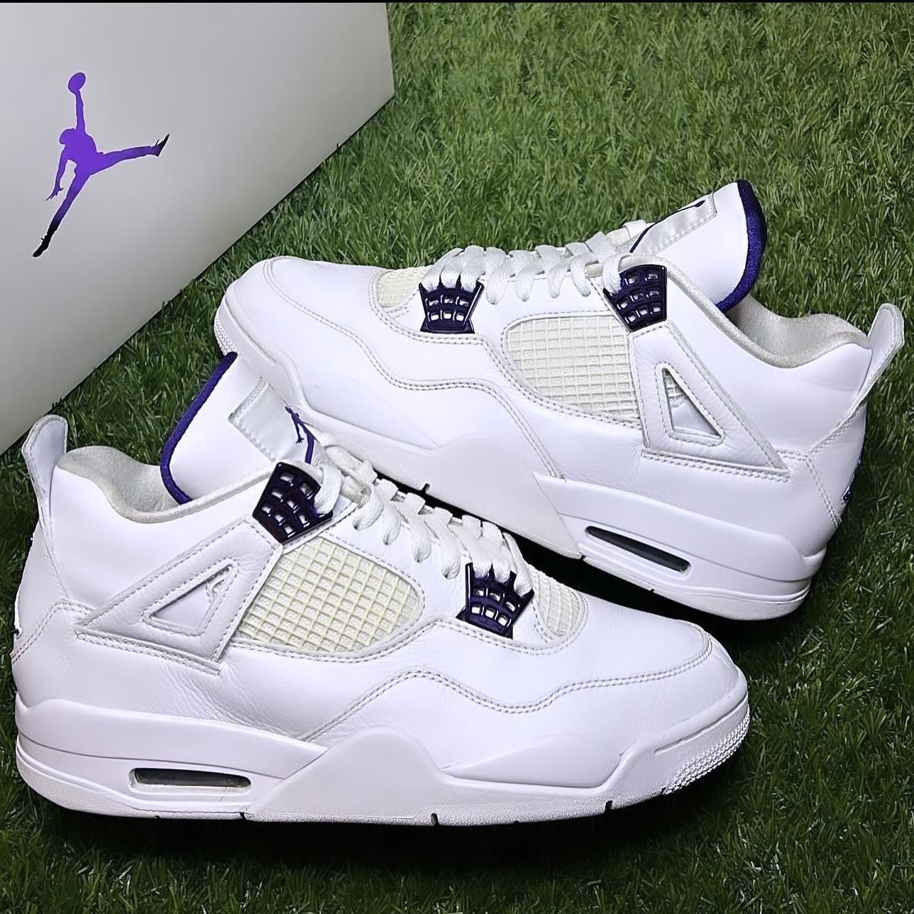 Air Jordan 4 Metallic Purple