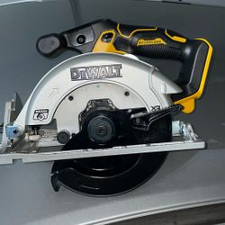 New Dewalt Circular Saw  XR -20v Brushless - Topl Only- And Only Pick Up 