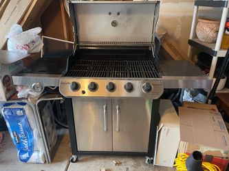 Char-Broil Performance Gas Grill