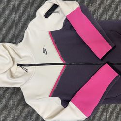 Nike tech fleece-white frusia pink