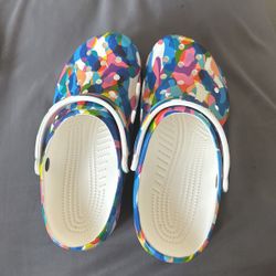 Crocs (women’s 9 men’s 7)