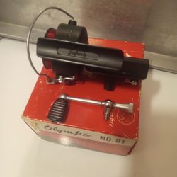 (NOS)...NICE NEVER USED VINTAGE OLYMPIC NO.81 SPINNING REEL MADE IN JAPAN