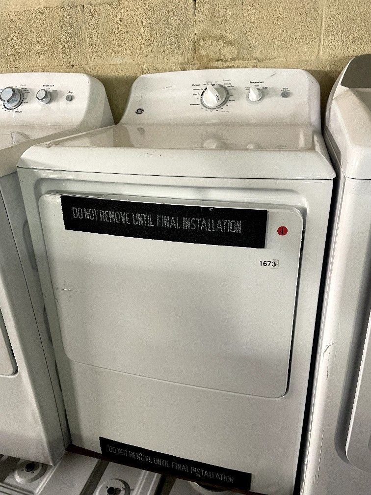 GE 27” FRONT LOAD FREE STANDING DRYER WHITE $300