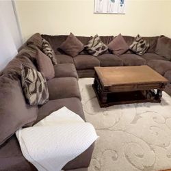 Very Nice Sectional Sofa 