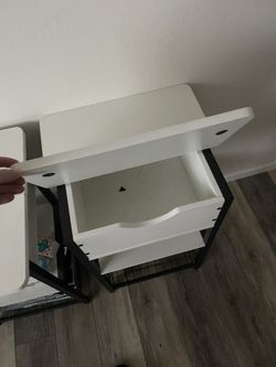 Set Of 2 Nightstands